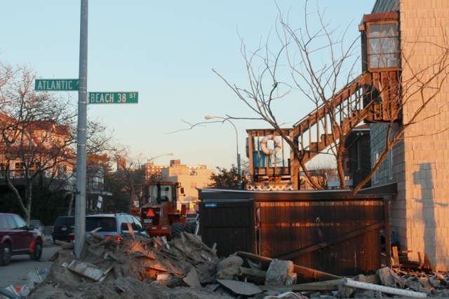 <p>November 6, 2012 - A home on the beachfront was severley damaged in Sea Gate.</p>
