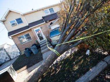 A plan to burn Sandy debris on Wednesday has some environmental groups up in arms.