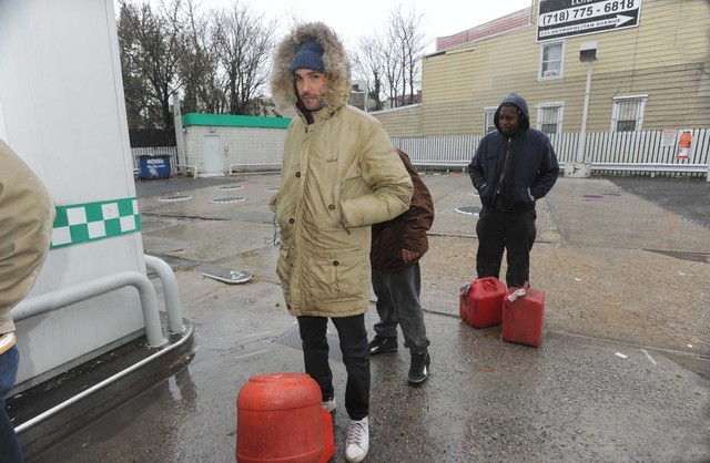 <p>Steve Brahms, 30, waited in the snow to get gas in Williamsburg on Wednesday.</p>
