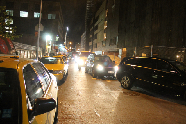 <p>Hundreds of cars stretched in every direction from a Hell's Kitchen Hess station early Thursday morning, Nov. 1, 2012.</p>
