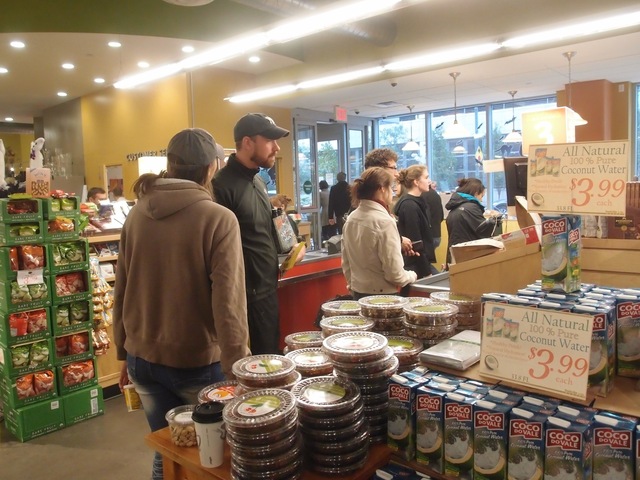<p>Foodcellar supermarket in Hunters Point remained open on Monday morning</p>
