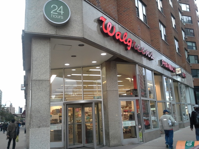 <p>Walgreens was lit up on Fourth Avenue Nov. 2, 2012 after a four-day power outage.</p>
