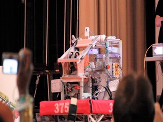 Robot Built at SI School Shoots Hoops Better Than Shaq, Students Say