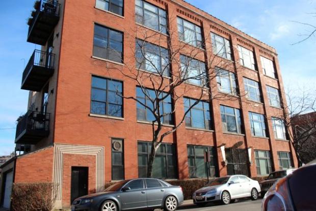  There were nine home closings in Wicker Park and Bucktown during the period from Nov. 18- Dec. 2, according to  Realtor Eva Bergant's residential spaces blog . Here's a few highlights: 
