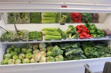  Louis' Groceries, which sells fresh produce, opened Dec. 18 in Grand Crossing. 
