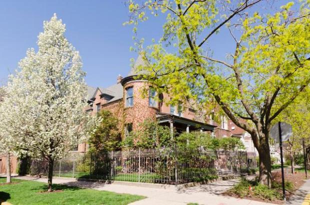  A $2.75 million home near the Southport corridor with a catering kitchen, a kegerator and plenty of outdoor play space just went back on the housing market. 
