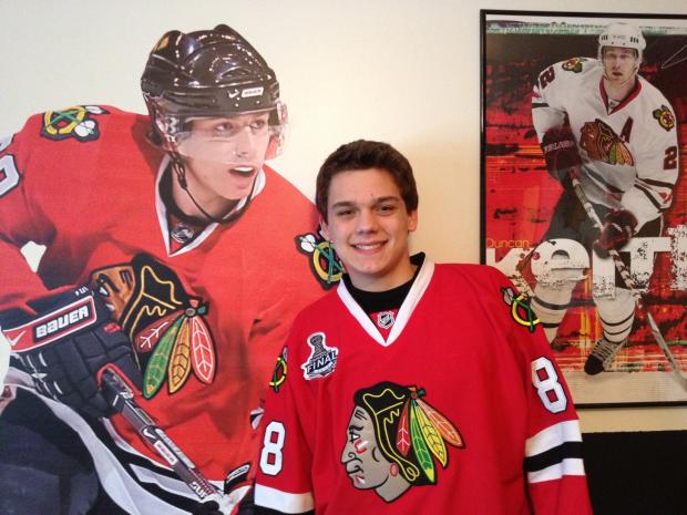  Lake Central High School senior Joel Miller created the Facebook page "I bet the Blackhawks can get 1 million fans before any other NHL team!". The site has more than 132,000 "likes". 
