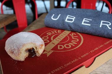  The UberX ride-sharing service is delivering paczkis Tuesday, but it insists that's not meant to bribe Chicagoans considering new regulations on the service. 
