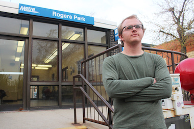  Joseph Randol, of Rogers Park, said he would launch a business, called the Chicago Bagel Wagon, if the city legalizes street carts. He would begin serving commuters in Rogers Park, maybe at the Lunt Avenue Metra station. 