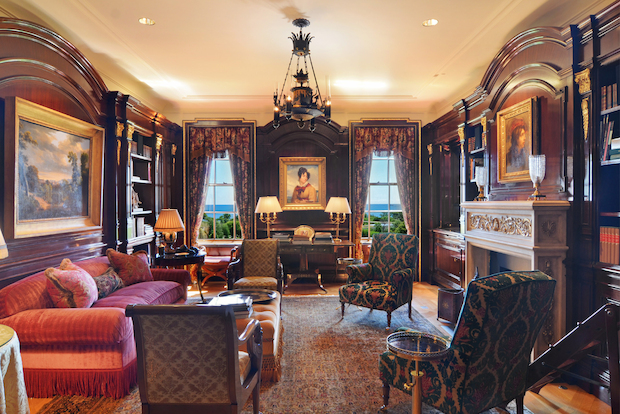  An 8,000-square-foot co-op overlooking Lincoln Park is on the market for $10.75 million.&nbsp; Inside a building designed by Chicago architect Howard Van Doren Shaw, who is known for his work on&nbsp; Second Presbyterian Church ,&nbsp;  2450 N. Lakeview Ave. No. 10  &nbsp;has four bedrooms, four bathrooms and two powder rooms. A private elevator opens onto the home that covers the entire 10th floor of the building.   &nbsp; 