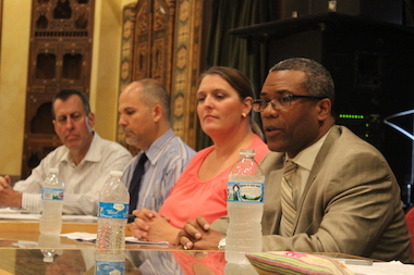  Ald. Walter Burnett Jr. (27th) at a community meeting Tuesday to discuss the Fulton/Randolph District Plan - a city proposal which includes landmarking 125 buildings on the West Loop. 