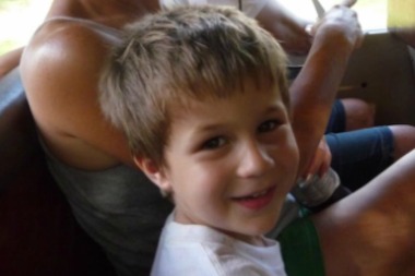  The Friends of Lakeview Pantry will partner Friday with the Babiarz family for a toy drive in Wrigleyville. 