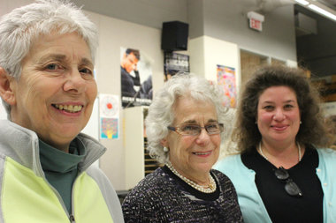  Judie Simpson and Jewel Klein pass the torch to HNPCA's new president Carmen Rodriguez. 