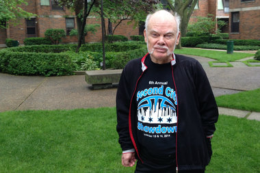  Jeff Lewis, a retired UIC mathematics professor, is a longtime public address announcer for several sports and schools. 