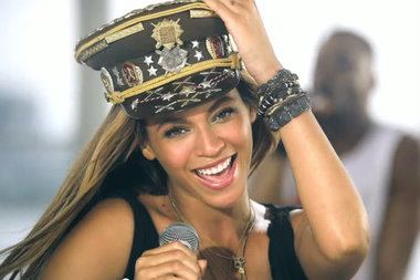  Edgewater loves Queen Bey's 