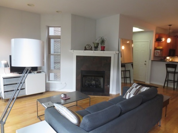 3852 W. Wrightwood 