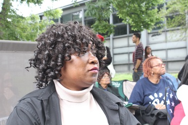  Irene Robinson has returned to a 10-day hunger strike at Dyett High School after being hospitalized Monday for dangerously high blood pressure. 