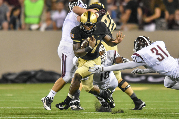  Ahmad Bradshaw is Army's starting quarterback 
