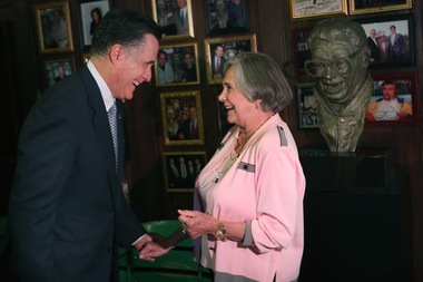  Dutchie Caray meets Mitt Romney at Harry Caray's Italian Steakhouse during the 2012 presidential campaign. 