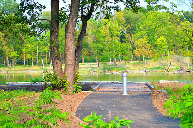  Construction is currently underway at the West Ridge Nature Preserve, where Peterson and Western Avenues meet. The 20-acre park will have fishing holes, kayaking, a boardwalk, walking trail and more. 