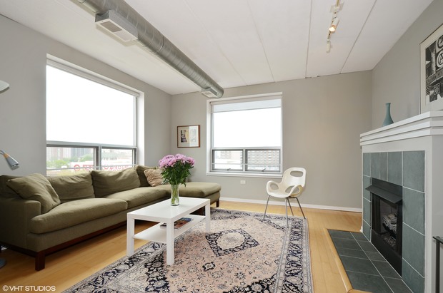  1100 W. Montrose 