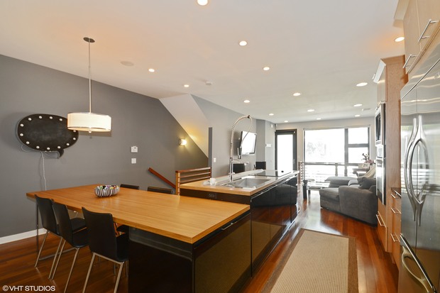  1413 N. Paulina St. 