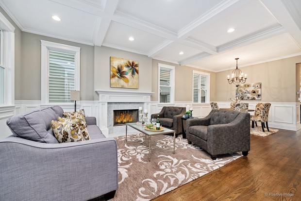  2441 W. Carmen Ave. 