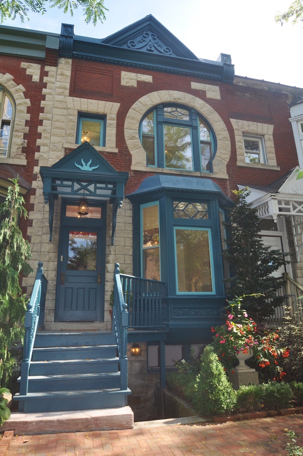     5217 S. Blackstone Ave. 