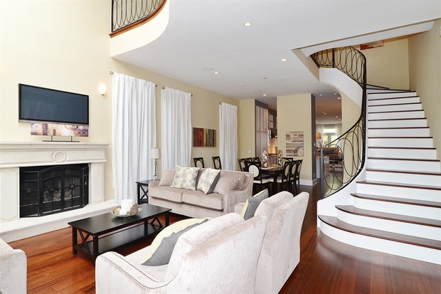  1715 W. Wolfram St. 