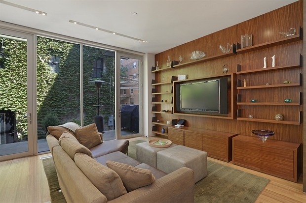  861 N. LaSalle Drive 