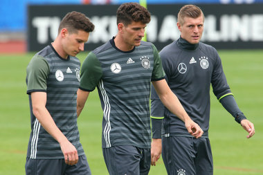  Germany's national team gets ready for Euro 2016. 