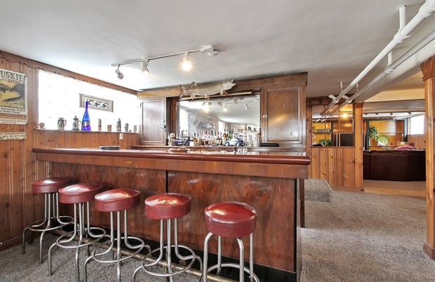  6142 N. Kirkwood Ave. 