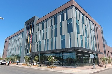  Saint Xavier University plans to close its campus in Gilbert, Ariz., according to a release from the Mount Greenwood-based university. The university blamed poor enrollment and Illinois' budget impasse for the decision. 