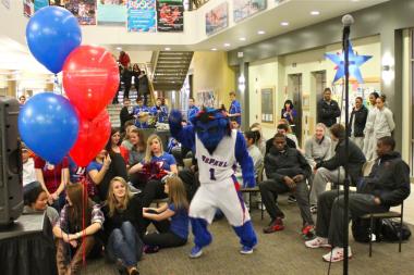 Harlem Shake Louisville Men's Basketball 