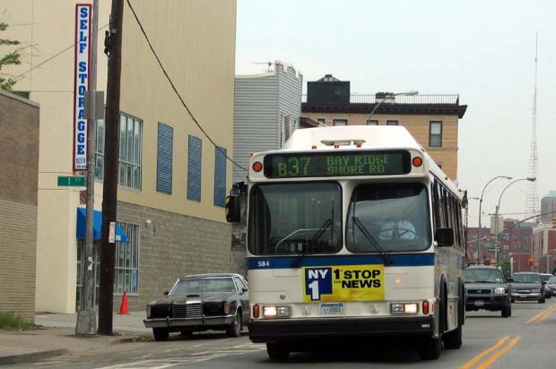 Third Avenue Celebrates Return of B37 Bus Line - Gowanus