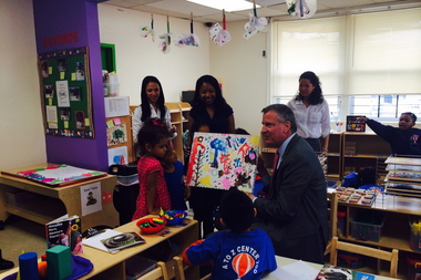  Mayor Bill De Blasio visits a pre-K class at the A to Z Center in Queens Village. 