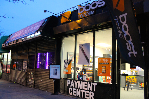 Boost Near Me >> Cellphone Store Manager Tied Up And Pistol Whipped In Uws Robbery Boost Near Me >> Cellphone Store Manager Tied Up And Pistol Whipped In Uws Robbery