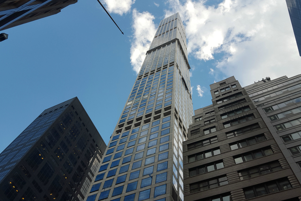 Picture of Manhattan Luxury Real Estate Sales Declined in 2016, Report Says ...