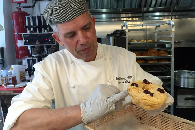  A Harlem baker has just unveiled a brioche-doughnut hybrid called the bronut. 