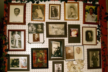  Altas Obscura's Day of the Dead celebration will also feature an altar that will commemorate deceased friends and family members. 