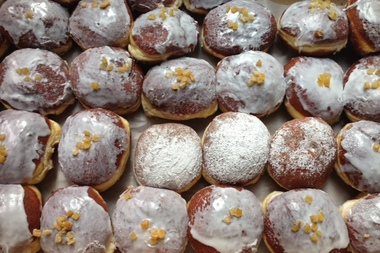  A food truck will serve up pączki — Polish pastries similar to donuts — in Midtown to commemorate 