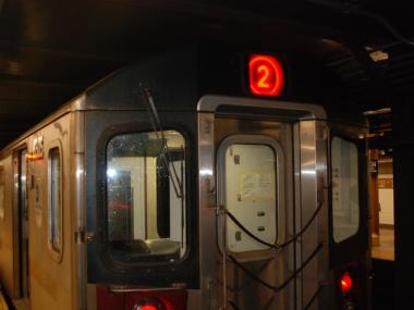 A broken rail on the 2-train line caused morning rush delays for commuters Wednesday.