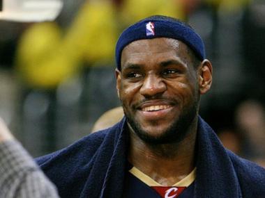 Could LeBron be taking over the Piano Man's old house?