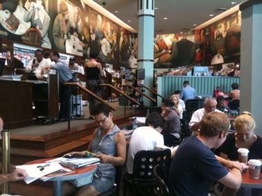 People reading at the Upper West Side Barnes & Noble, which will be closed in January of 2011.