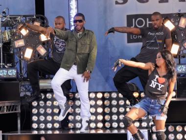 Usher performs on ABC's 'Good Morning America' at Rumsey Playfield, Central Park on August 20, 2010 in New York City.