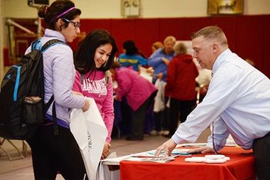 St. Xavier University will host its 2016 fall internship and job fair from noon to 3 p.m. Oct. 21 in the school's Shannon Center at 3700 W. 103rd St. in Mount Greenwood. 