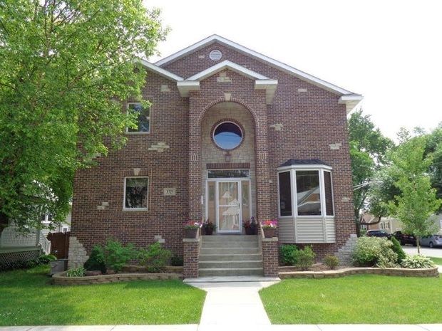 3725 W. 105th St. 
