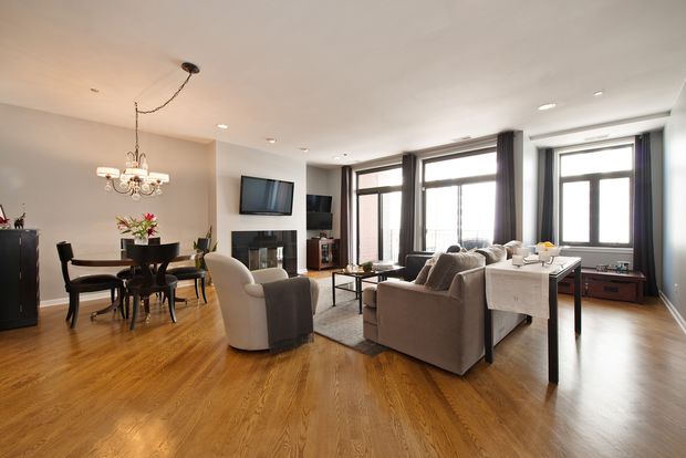 33 W. Huron St. Unit 807 
