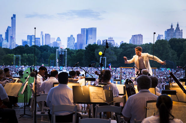  Alan Gilbert, will close out his career as New York Philharmonic music director with this series conducting pieces by Dvorak, Bernstein, and Gershwin. 